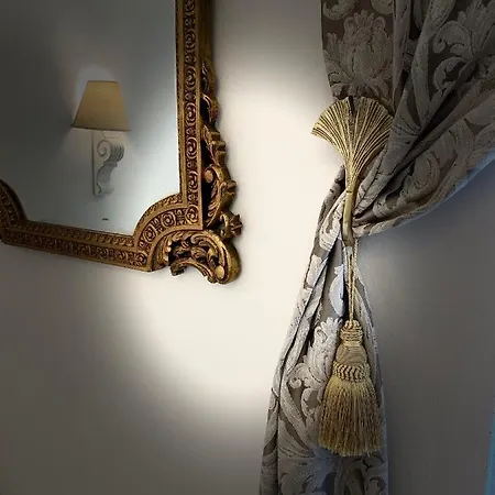 公寓 Petite Boudoir 奥帕提亚